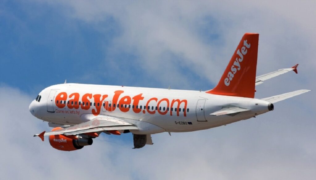 rubati da hacker dati passeggeri easyjet